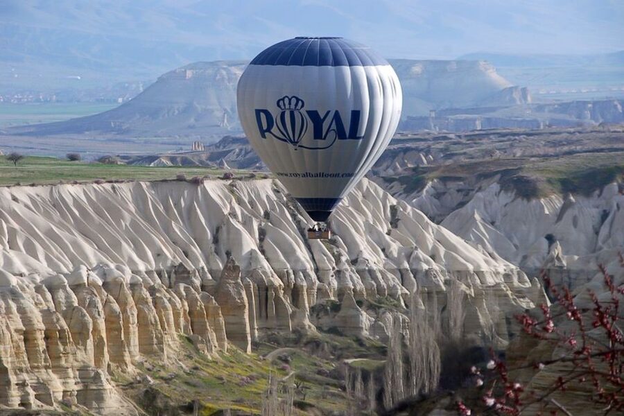 Cappadocia: Royal King Flight - The champagne toast and return to your hotel