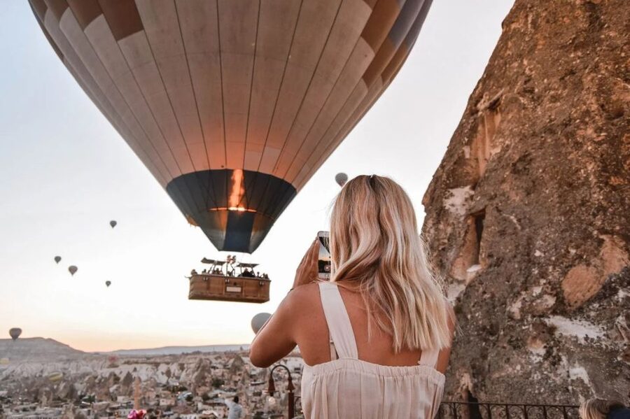 Cappadocia: Sunrise Balloon Watching Tour with Photographer - Who should book this Cappadocia balloon tour?