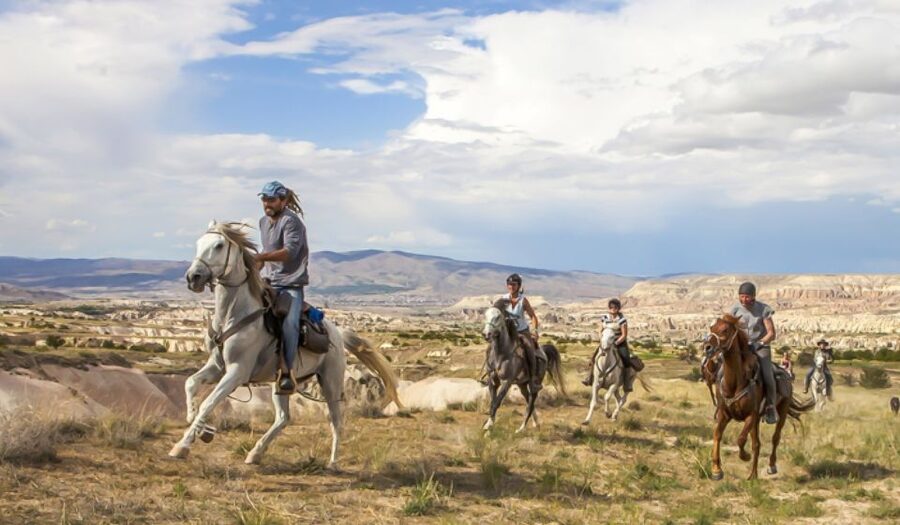Cappadocia: Sunset or Daytime Horse Riding Tour - The photo package: useful keepsakes or an extra expense?