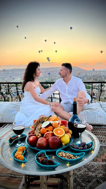 Cappadocia: Terrace Photo Spot With Balloon Flight View - Who should book this experience?