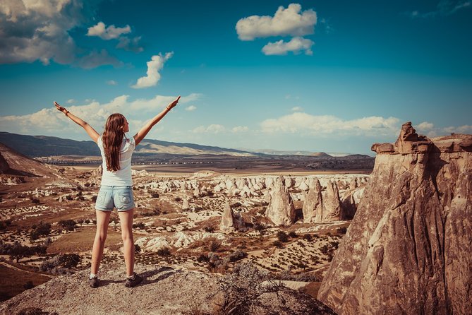 Cappadocia Tour - Cave dwellings and the Göreme Open-Air Museum