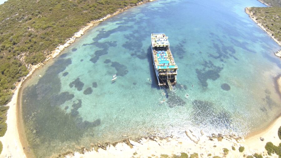 Cesme: Islands and Bays Boat Trip with BBQ Lunch - Key things to know before you book