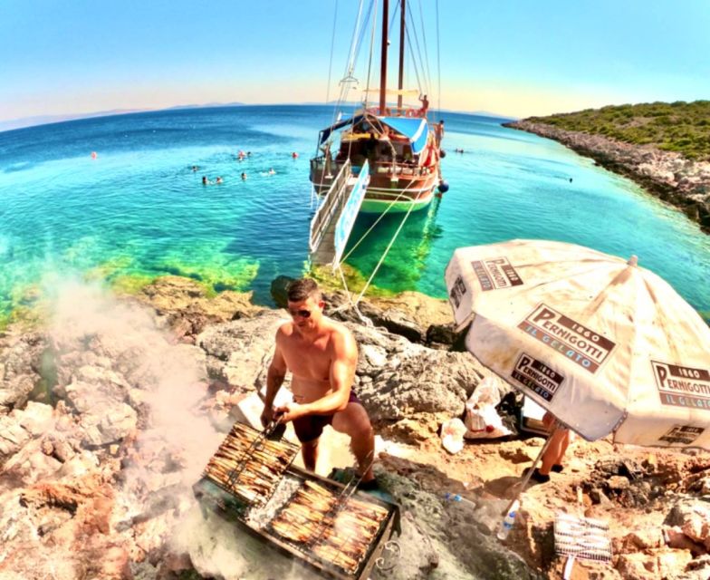 Cesme: Small Group Boat Tour with Open Buffet Lunch - Lunch on board, with one important caution