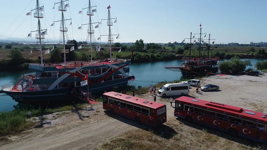 City of Side: Boat Tour on the Manavgat River w/ Bazaar Trip - Guides, staff, and the overall mood