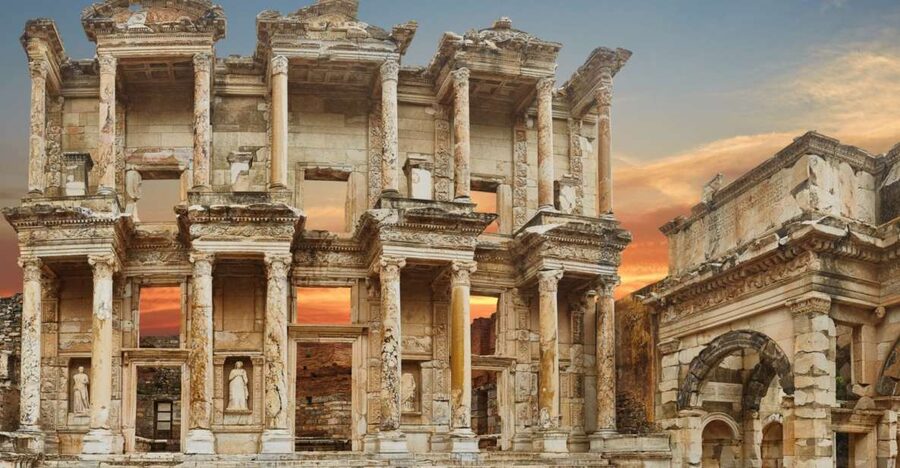 Ephesus and Pamukkale: Day Trip by Plane from Istanbul - Ephesus, the day’s great ancient city