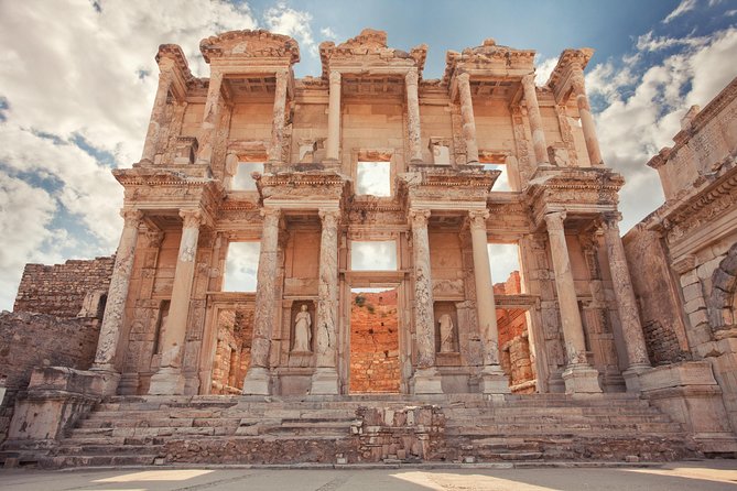 Ephesus and St. Mary's House Day Trip from Izmir with Lunch - The House of the Virgin Mary and its quiet atmosphere