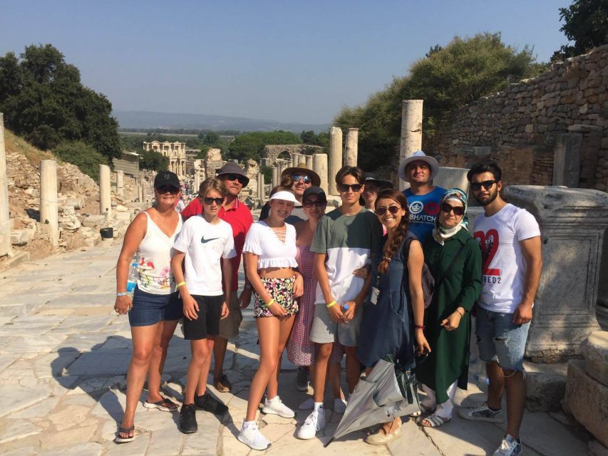 Ephesus: Mary's House Private & Group Tour with Ticket+Lunch - The Temple of Artemis in 30 minutes