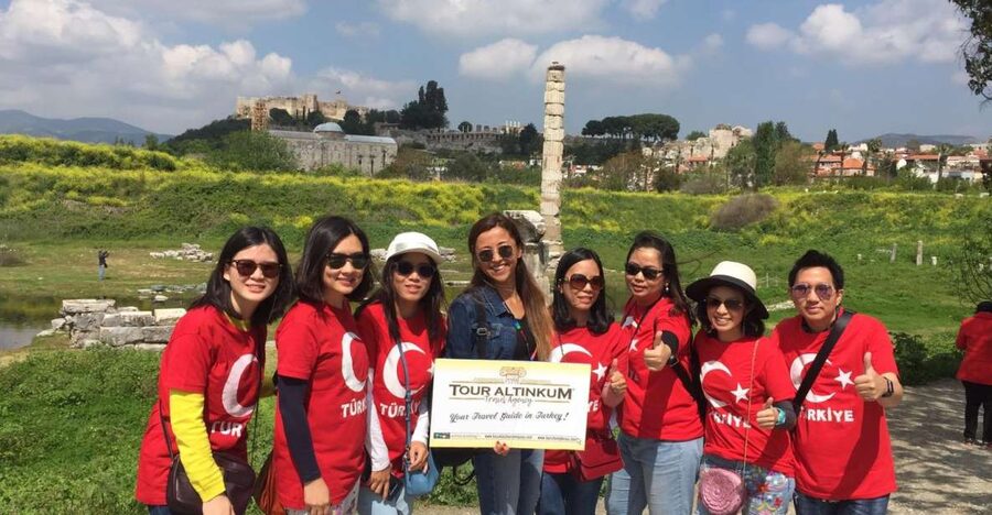 Ephesus: Mary's House with Lunch Tour FROM KUSADASI HOTELS - From Kusadasi hotels or port to the ruins