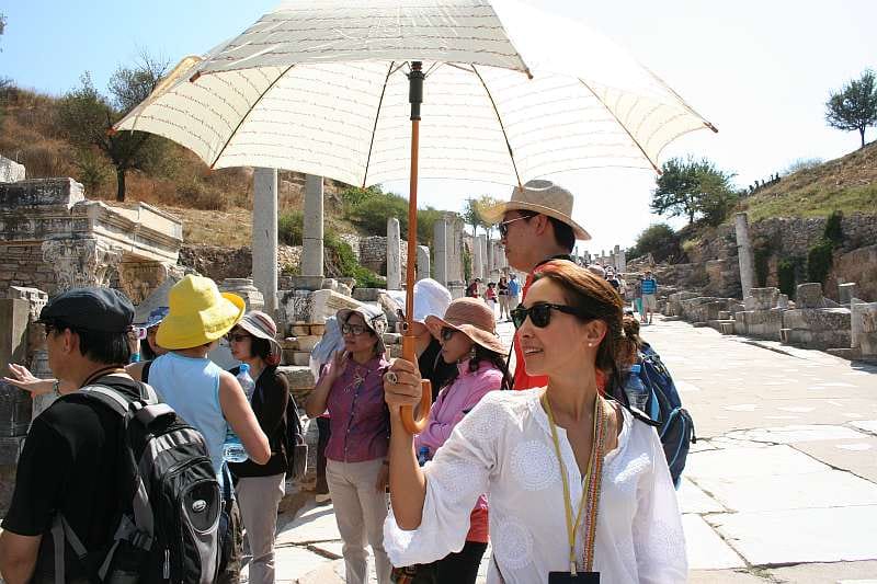 Ephesus: Small Group Tour for Cruise Passengers - Lunch in Selcuk and the carpet demonstration