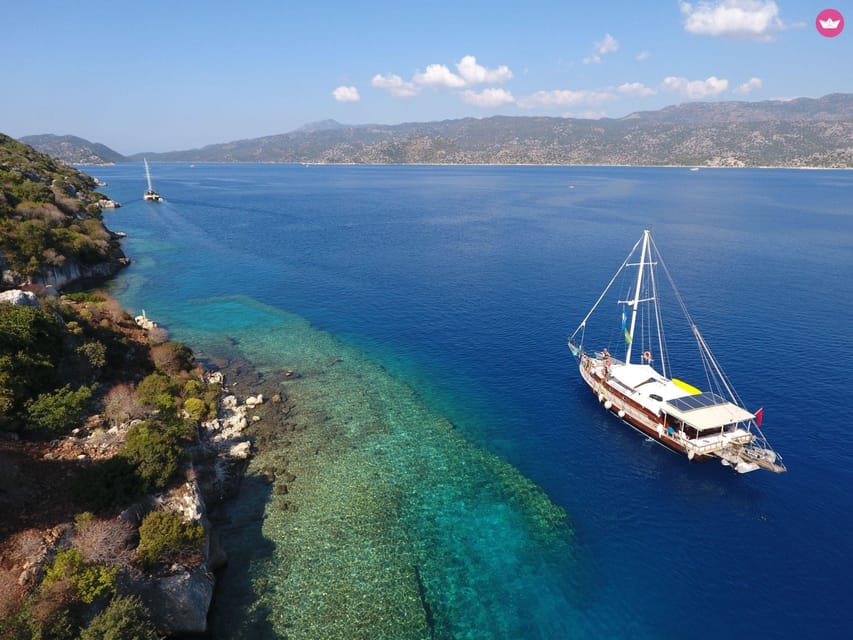Fethiye: 12 Islands Boat Tour with Lunch and Hotel Pickup - Lunch is simple, Turkish, and useful