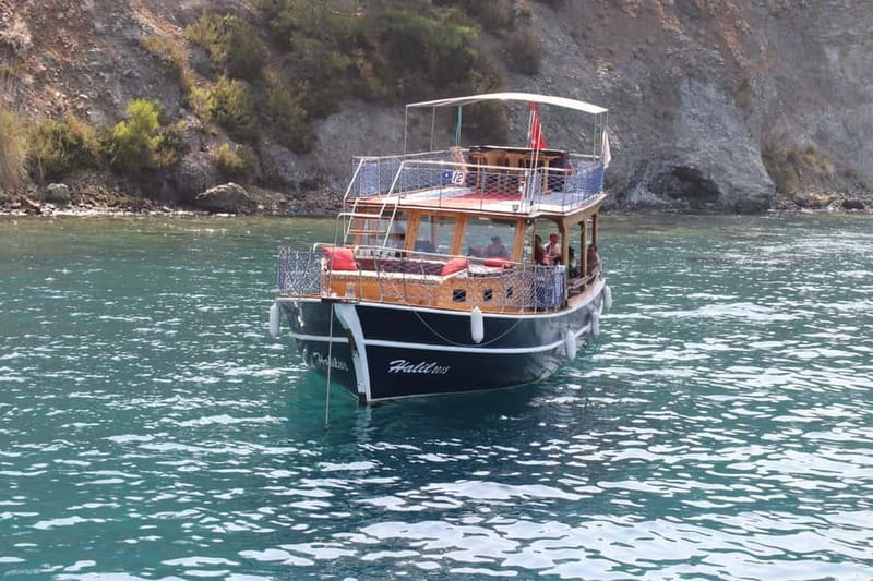 Fethiye: Island Sailing Trip with Lunch and Hotel Pickup - Cavy Bay offers the most unusual shoreline