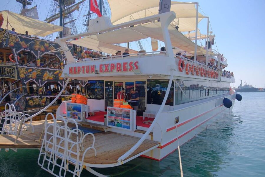 From Alanya: Boat Tour with Unlimited Soft Drinks and Lunch - The boat setup: sun beds, shade, and swim access