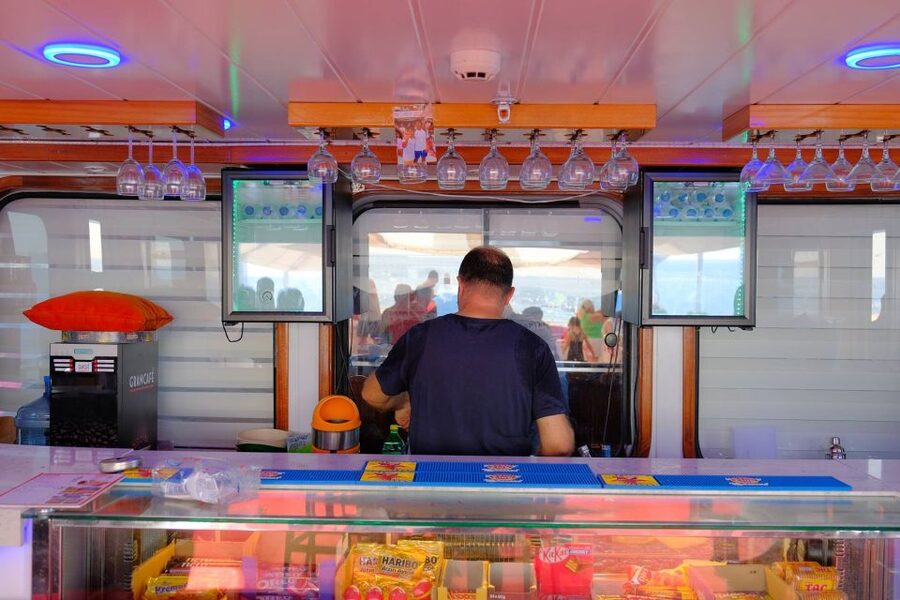 From Alanya: Boat Tour with Unlimited Soft Drinks and Lunch - Along the Old Shipyard and toward the caves