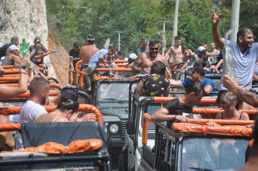 From Alanya: Jeep Safari Tour with Lunch at Dim River - Who should book this excursion