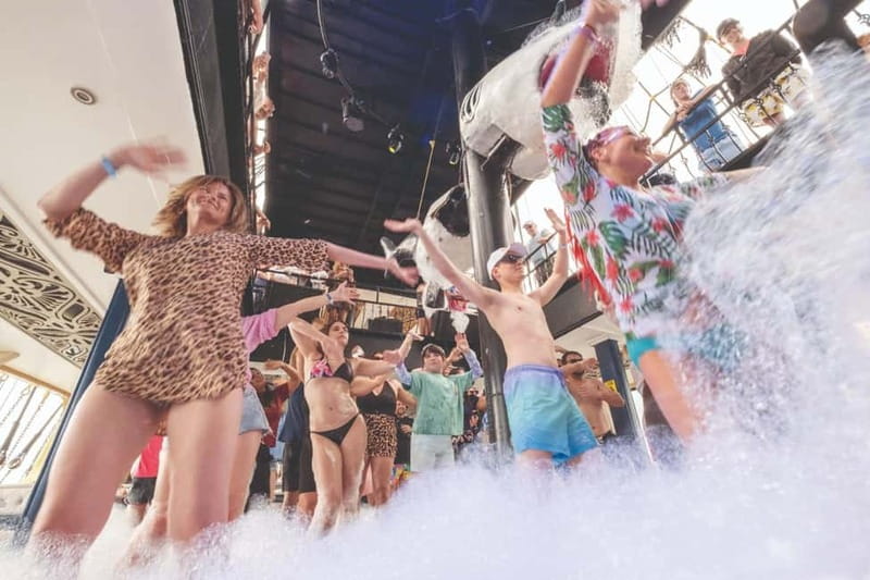 From Antalya/Kemer: All-Inclusive Party Boat with Lunch - Paradise Bay brings the best swimming time