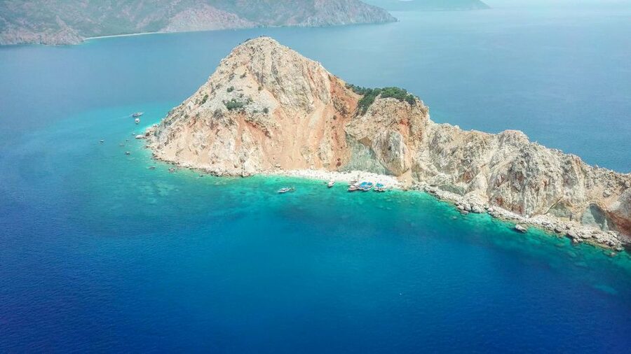 From Antalya or Kemer: Suluada Island Boat Trip with Lunch - The famous freshwater beach