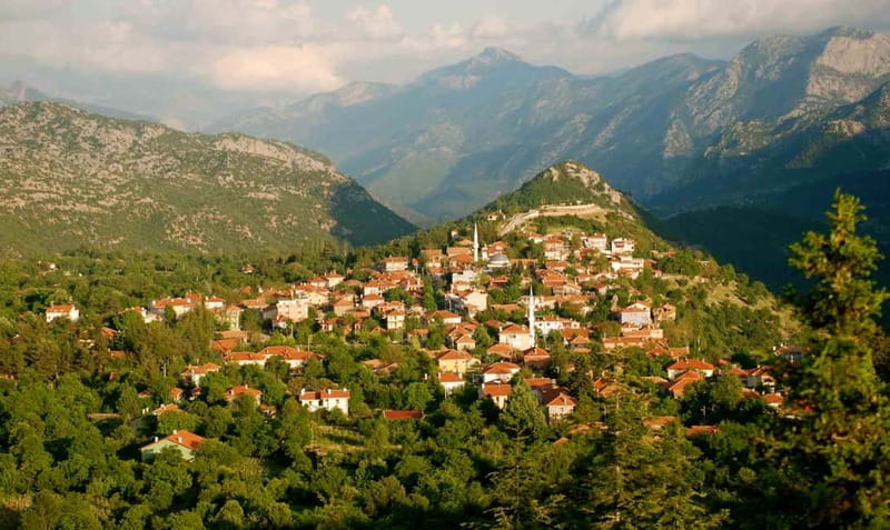 From City of Side: Visit to Ormana Village & Altinbesik Cave - The guide, transport, and pace
