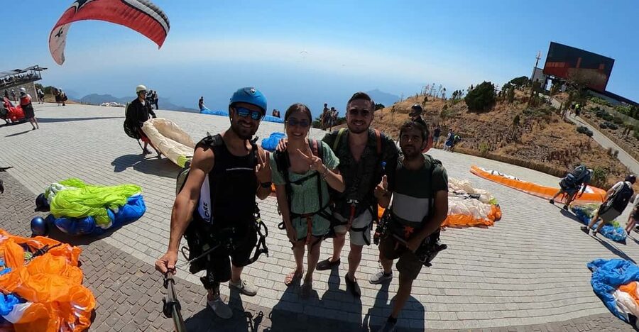 From Fethiye: Oludeniz Paragliding Trip with Transfer - From Fethiye hotel pickup to the Ölüdeniz office