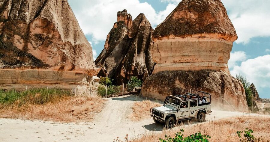 From Göreme/Ürgüp: Cappadocia Jeep Safari Sunrise or Sunset - Sunrise: balloons, early light, and one important limitation
