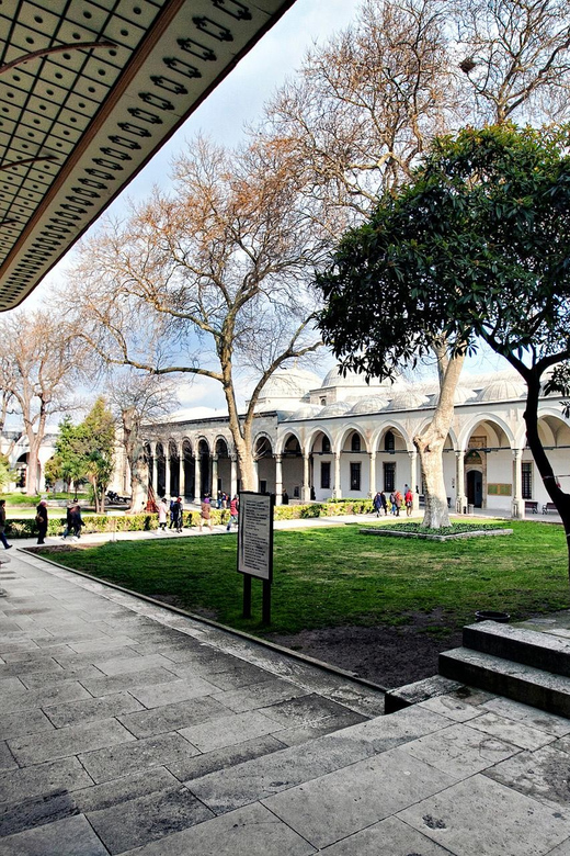 From Istanbul: 10-Day Turkey Tour & optional Hot Air Balloon - Gallipoli: a quieter final full day