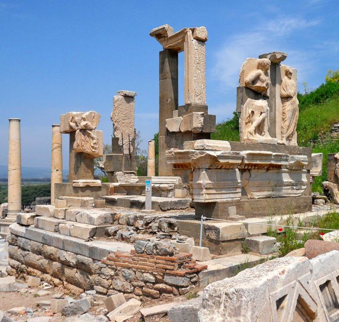 From Istanbul: 2-Day Ephesus, Pamukkale, & Hierapolis Tour - Why combine Ephesus with Pamukkale?