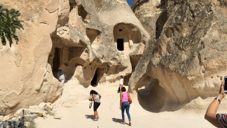 From Istanbul: 4-Day Istanbul, Cappadocia, Flight,Cave Hotel - Flying south to Cappadocia
