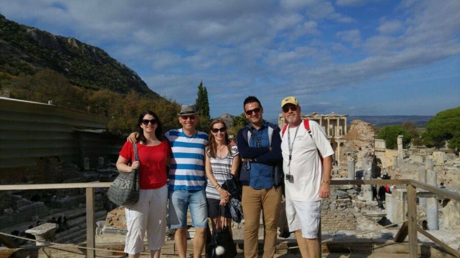 From Izmir: Ephesus, Artemis Temple Tour with Tickets/Lunch - Lunch, Turkish food, and the demonstration stop