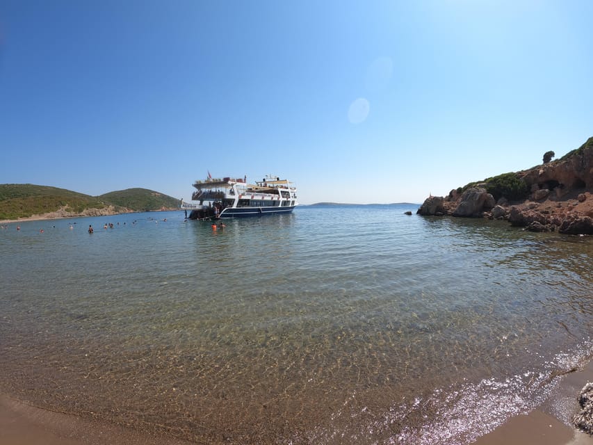 From Izmir: Full Day Boat Trip around Cesme with BBQ Lunch - Aquarium Bay: your first swim in clear water