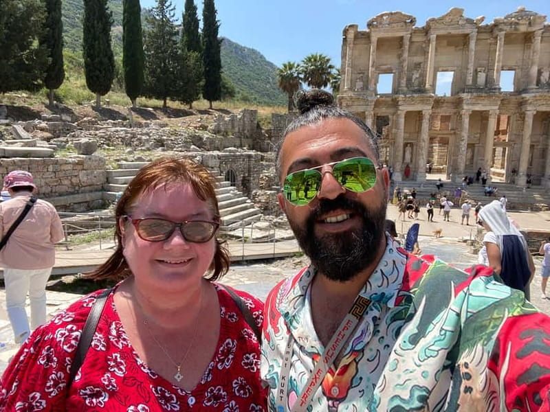 From Kusadasi: Ephesus Highlights Tour for Cruise Customers - Walking Ephesus from the upper gate