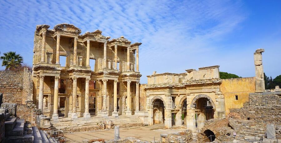 From Kusadasi: Ephesus Private Tour for Cruise Passengers - Meeting your guide at Kusadasi Port