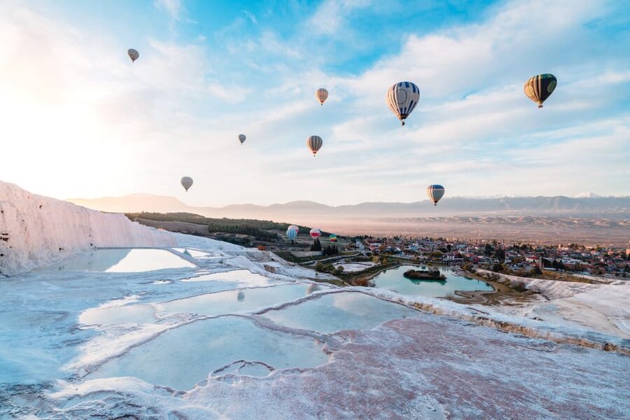 From Marmaris: Pamukkale Balloon Flight Day Trip with Lunch - A gentle 45-minute flight over Pamukkale