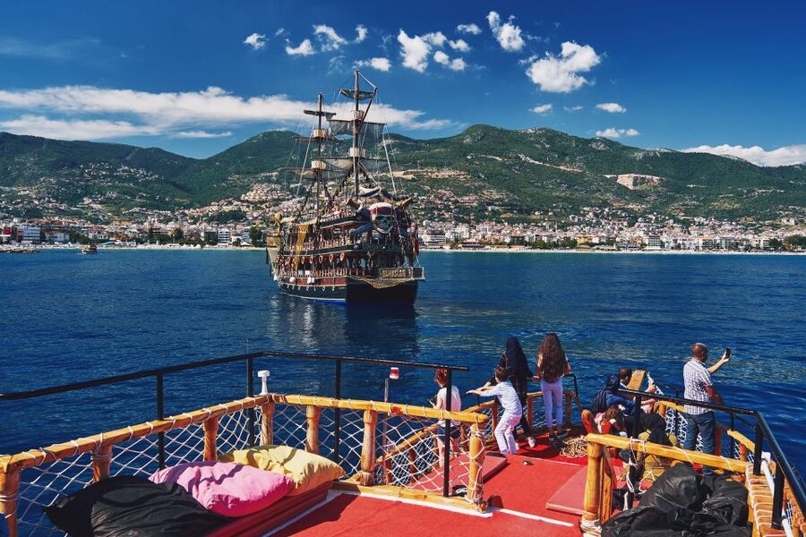 From Side: Alanya Tour with Lunch, Boat Trip, and Cable Car - Damlatas Cave and Cleopatra Beach