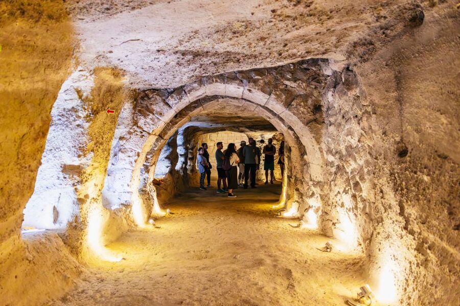 Full-Day Cappadocia Red Plus Tour - Commercial stops: pottery, leather, and souvenir time