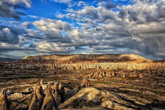 Full Day Cappadocia Tour( Red Tour + Underground City ) - Watching pottery take shape in Avanos