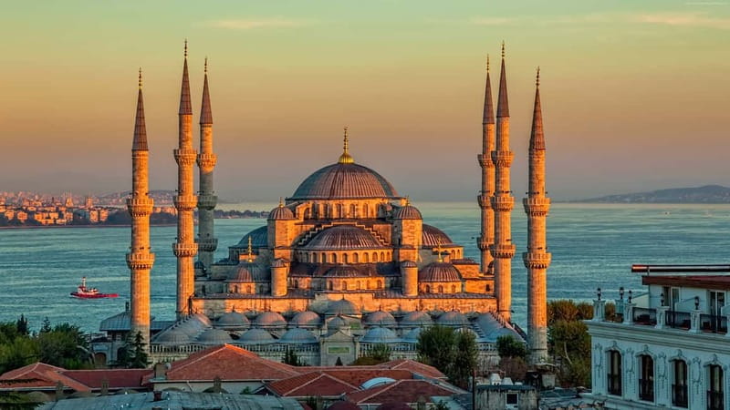 Full Day Istanbul 1, 2 or 3-Day Private City Guided Tour - Day two: markets, the Bosphorus, and Ottoman luxury