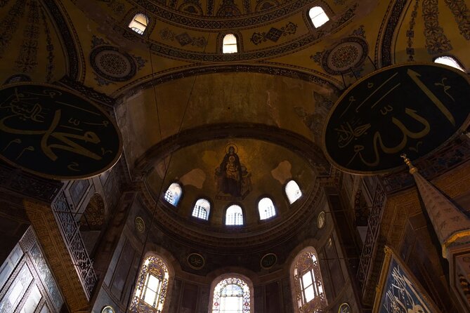 Full-Day Private Guided Cultural Tour of Istanbul - Grand Bazaar: shopping with useful local help