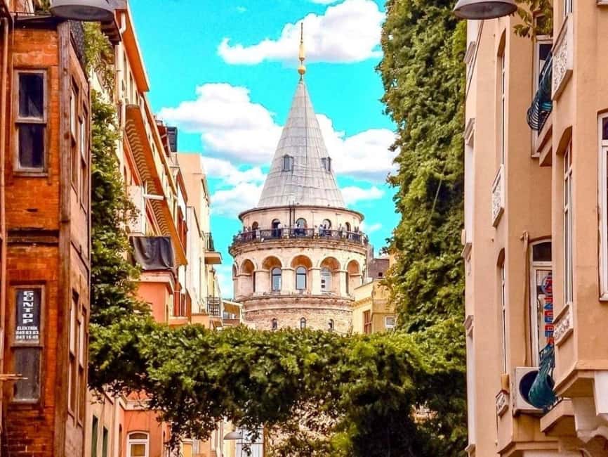 Galata Tower: Skip-the-Line Ticket with Audio or Guided Tour - What the best parts are, and what may test your patience