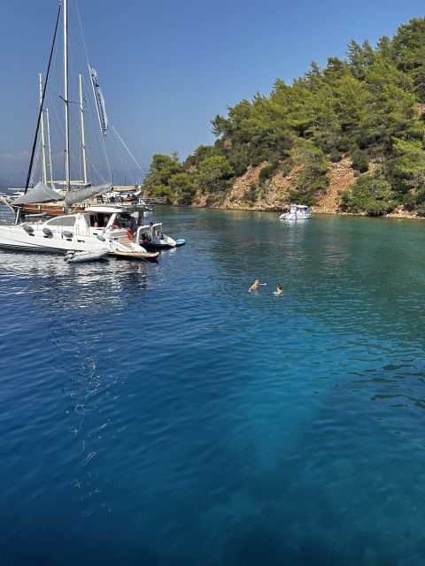 Gocek: Yacht Trip and 12 Island Full-Day Tour with Lunch - A full day on the Gulf of Gocek