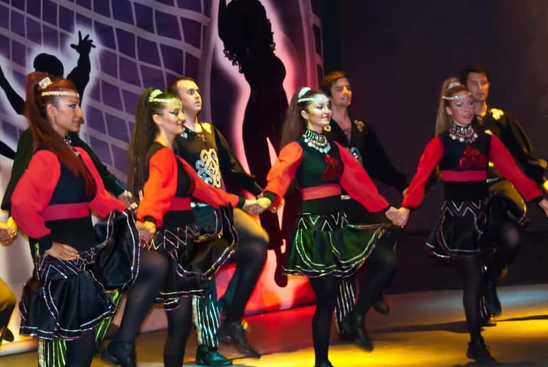Göreme: Dinner and Folk Show at a Cave Restaurant - The folk dances show Turkey by region
