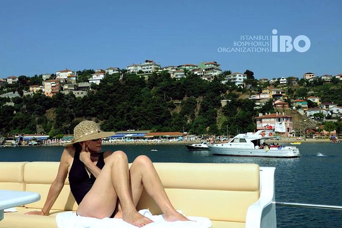 Guided Bosphorus & Black Sea Cruise – 4 Stops from Istanbul - From Dolmabahçe to the northern Bosphorus