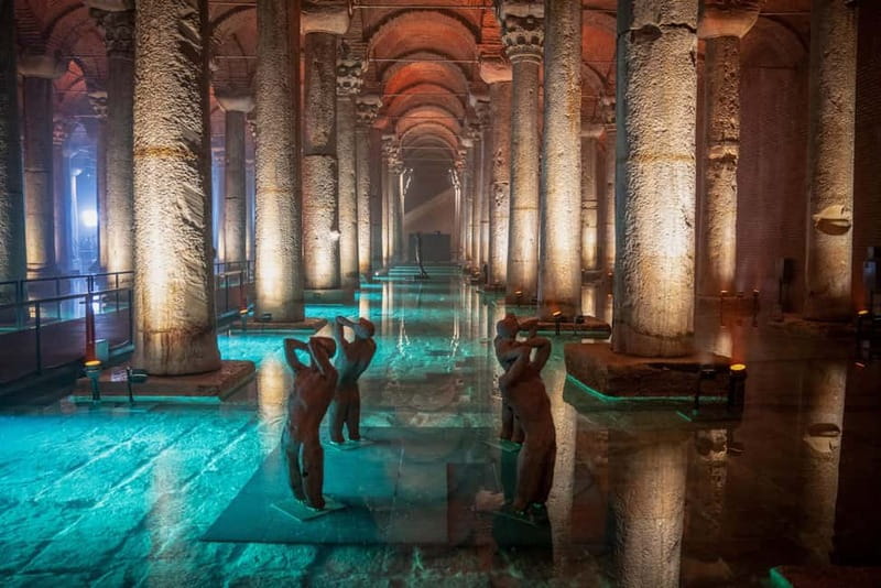 Hagia Sophia & Blue Mosque Half-day Guided, Small Group Tour - Hagia Sophia and the €25 ticket decision