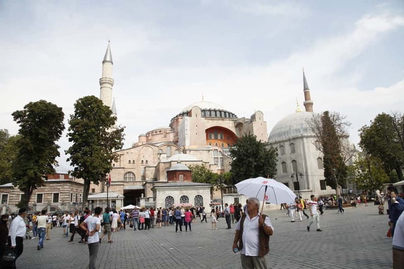 Hagia Sophia & Blue Mosque Half-day Guided, Small Group Tour - A short shop stop before the Grand Bazaar