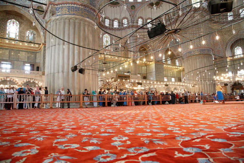 Hagia Sophia & Blue Mosque Half-day Guided, Small Group Tour - Grand Bazaar: four thousand shops and free time