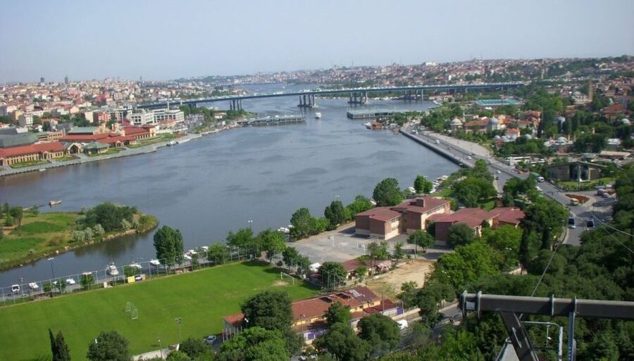 Hagia Sophia, Bosphorus cruise Blue Mosque, Small Group tour - Eyüp Sultan Mosque adds a different religious setting