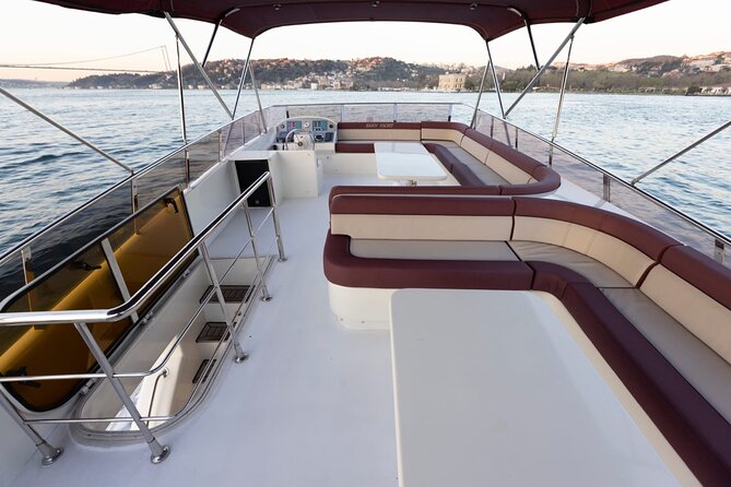 Half Day Bosphorus Cruise with Stopover on Asian Side - Ottoman waterfront buildings and military history