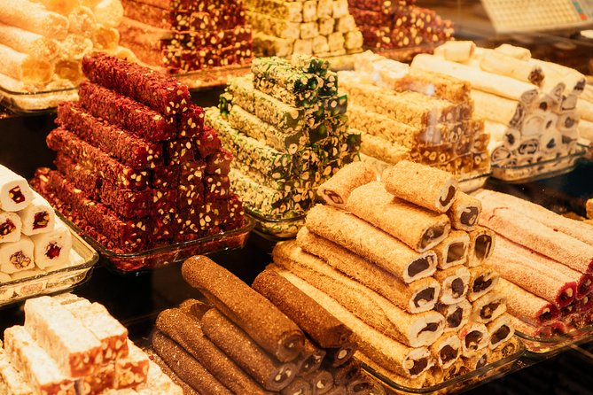 Highlights & Hidden Gems With Locals: Best of Istanbul Private Tour - What three hours feels like on foot