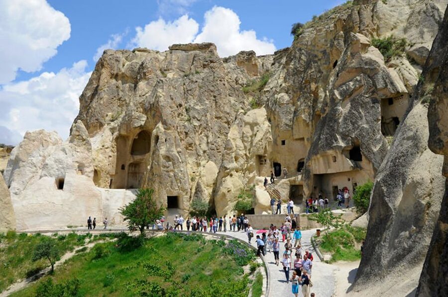 Istanbul: 3-Days, 2-nights in Cappadocia & Hot Air Balloon - Hotel comfort and meals