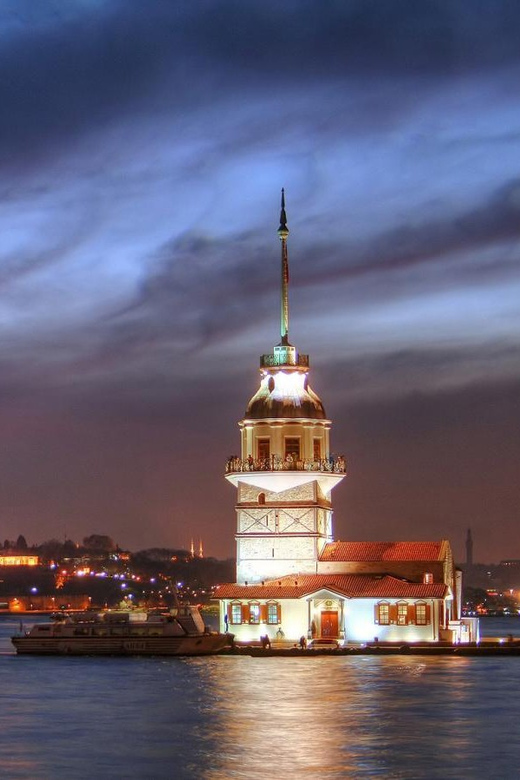 Istanbul: A short trip along the Bosphorus in the evening - Bridges, forts, and the upper Bosphorus