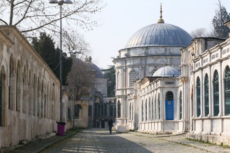 Istanbul: Asian Side Uskudar & Kadiköy Tour with Lunch - Who should book this Asian-side tour?