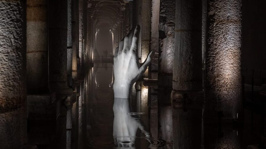 Istanbul: Basilica Cistern Guided Tour - Inside the Basilica Cistern in 30 minutes